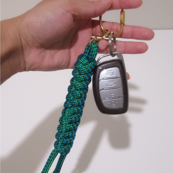 Paracord keychain, bag charms - Picture 6 of 6